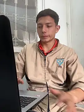 santiObrero webcam show