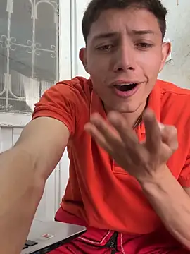 santiObrero Pertunjukan Webcam