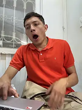 santiObrero Шоу с уебкамера