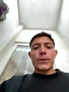 santiObrero Show in webcam