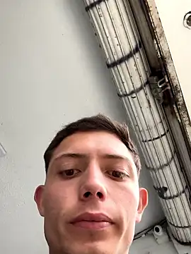 santiObrero Show in webcam