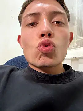 santiObrero Pertunjukan Webcam