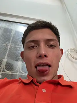santiObrero – webcam-show
