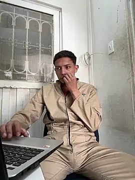 santiObrero – webcam-show