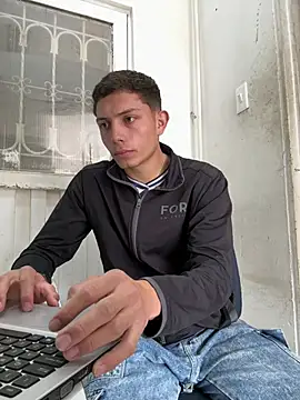santiObrero Pertunjukan Webcam