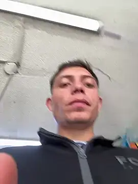 santiObrero's Webcam Show