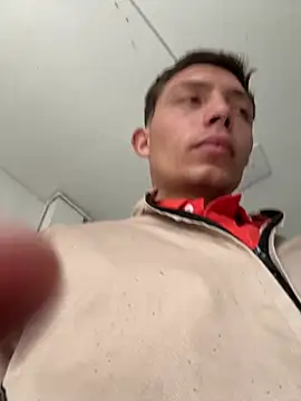 santiObrero's Webcam Show