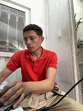 santiObrero Adlı Modelin Web Kamerası Şovu