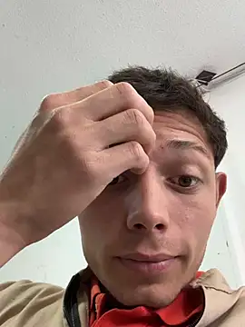 santiObrero 网络视讯表演