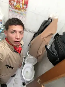 santiObrero 网络视讯表演