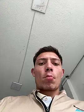 santiObrero Pertunjukan Webcam