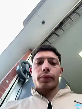 santiObrero Pertunjukan Webcam