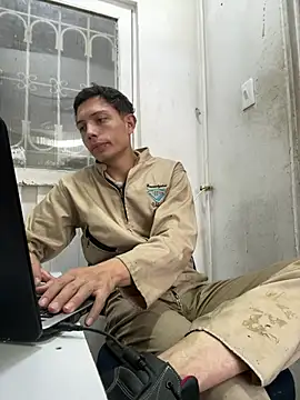 santiObrero Webcam-Show