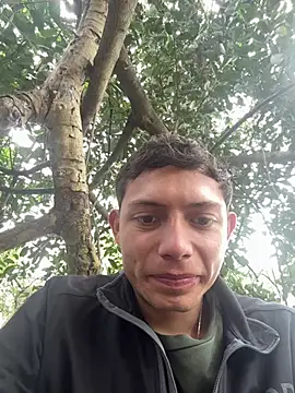santiObrero 在線直播表演