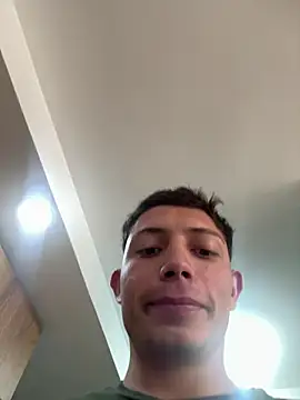 santiObrero Pertunjukan Webcam
