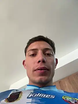 santiObrero Show in webcam