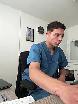 santiObrero 在線直播表演