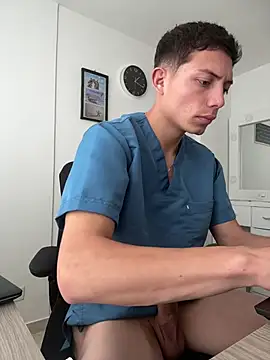 santiObrero Show in webcam