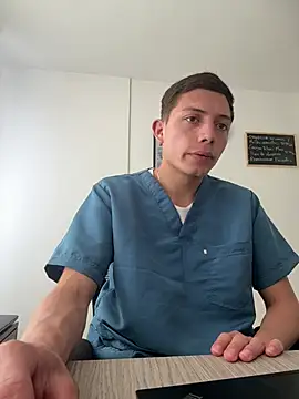 santiObrero Adlı Modelin Web Kamerası Şovu
