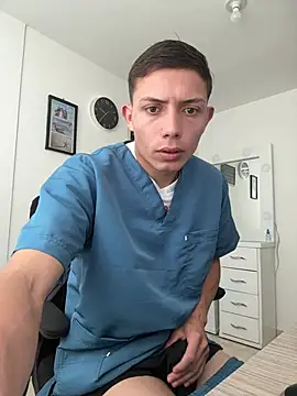 santiObrero Adlı Modelin Web Kamerası Şovu