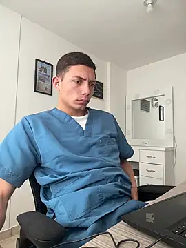 santiObrero 网络视讯表演