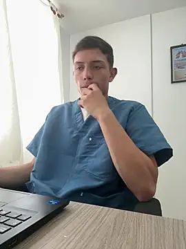 santiObrero Adlı Modelin Web Kamerası Şovu