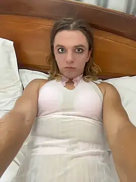 Show de nikkiasspussy na webcam