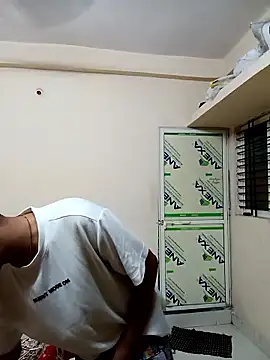 Pokazy przed kamerką – Vicky_thakur