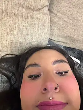 Nailealipsglossy's Webcam Show