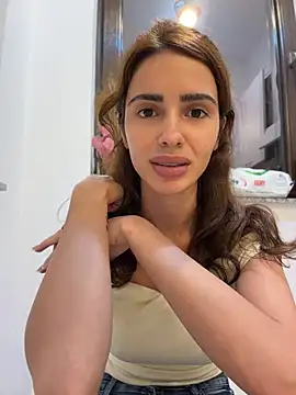 XXX chat uživo modela GoddessVeenus
