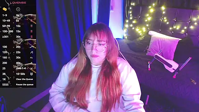 צ'אט XXX בשידור חי של eliana_meaw