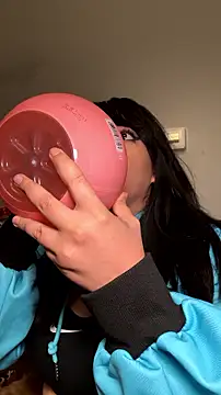 AriannaPenaxo Show in webcam