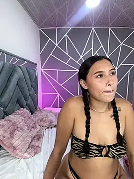 Gianna_Govlea Show Webcam