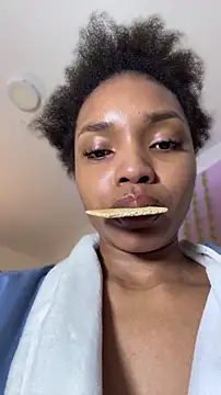 Ebony_love07 webkamerás műsora