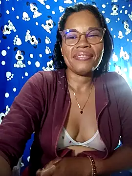 Chat +18 de Yandris_1212 ao vivo