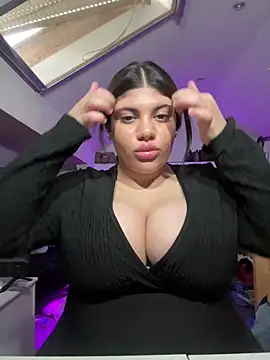 MinaKhalina Adlı Modelin Web Kamerası Şovu