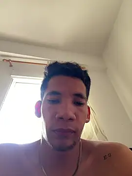 Show de BambyNely22 na webcam