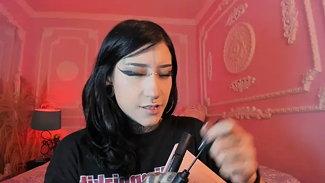 Kat_VonDe Show Webcam