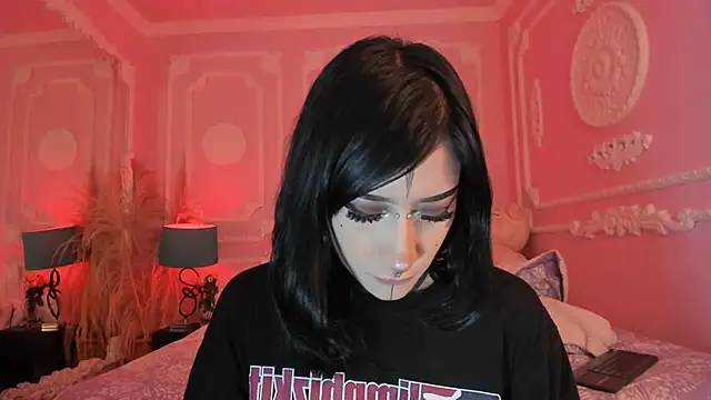 Kat_VonDe 即時 XXX 聊天