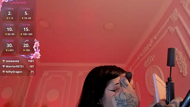 Chat +18 de Kat_VonDe ao vivo