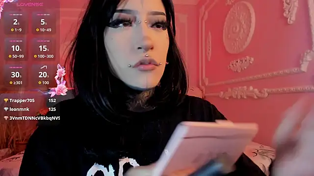 Kat_VonDe: онлайн-секс-чат