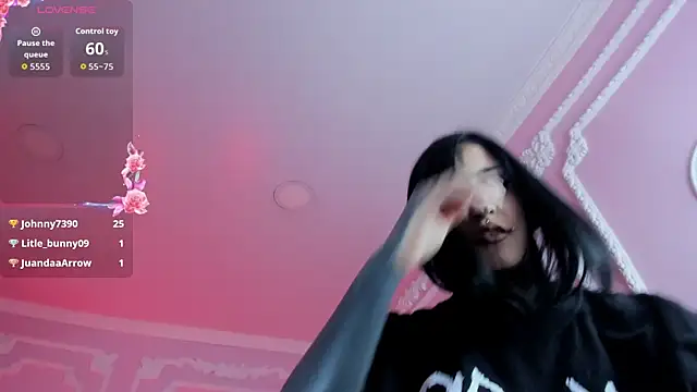 Kat_VonDe's Live XXX Chat