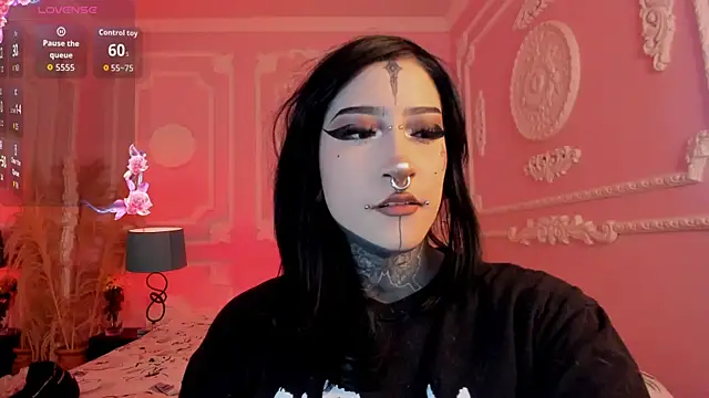 Kat_VonDe Live XXX-Chat