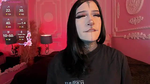 Kat_VonDe's Live XXX Chat