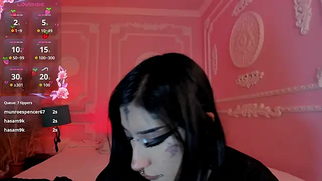 Kat_VonDe's Live XXX Chat