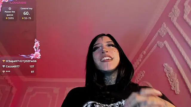 Kat_VonDe live XXX chat