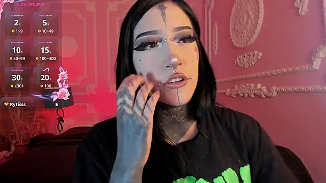 Kat_VonDe: онлайн-секс-чат