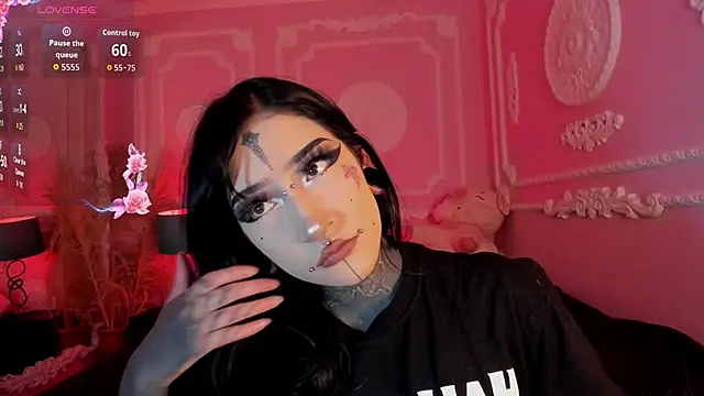 Kat_VonDe Live XXX-chat