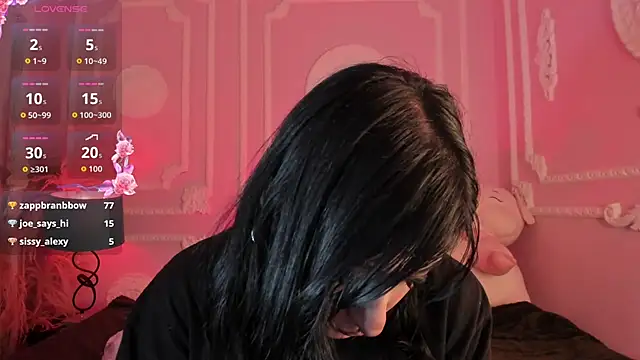Kat_VonDe's Live XXX Chat