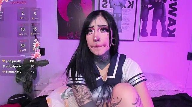 Kat_VonDe Show in webcam